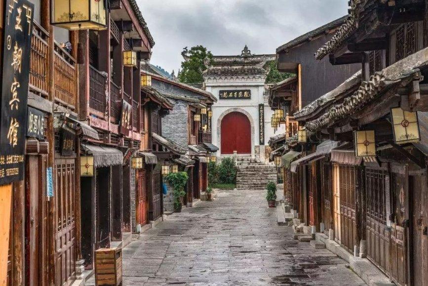在《一人之下》里,冯宝宝的身世是什么?为什么会这么强呢?,解锁智慧